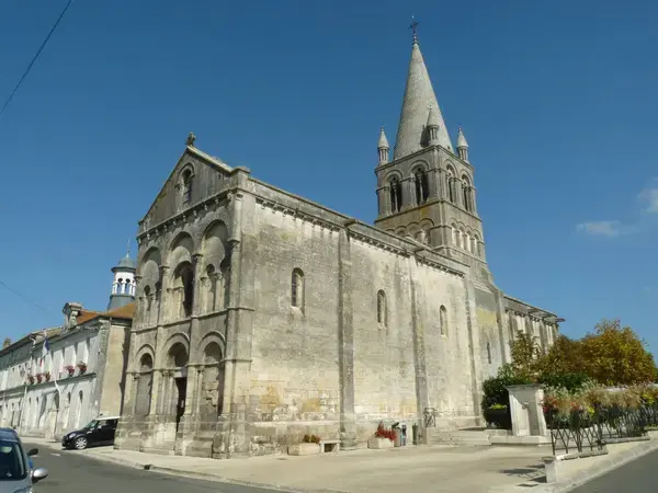 Monte Escalier Assistance Installateur Monte escalier Roullet-Saint-Estèphe